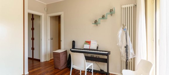 8 rooms Apartment in Tremestieri Etneo, Italy No. 293272 25