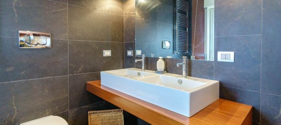 8 rooms Apartment in Tremestieri Etneo, Italy No. 293272 20