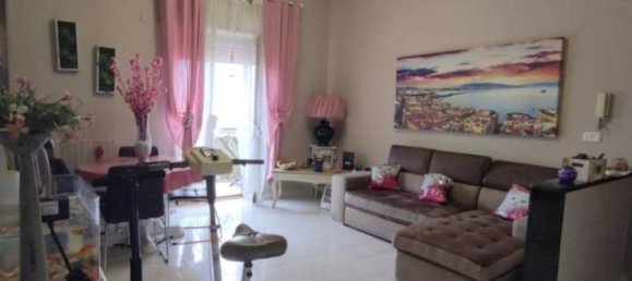 Квартира с 3 комнатами в Неаполь, Италия № 40090 6