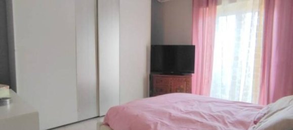 Квартира с 3 комнатами в Неаполь, Италия № 40090 13