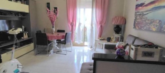 Квартира с 3 комнатами в Неаполь, Италия № 40090 2