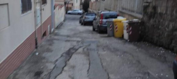 Квартира с 3 комнатами в Неаполь, Италия № 40090 28