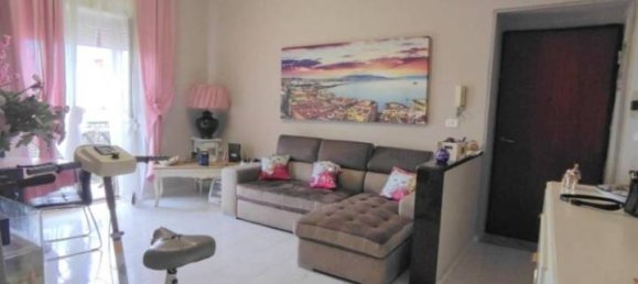 Квартира с 3 комнатами в Неаполь, Италия № 40090 5