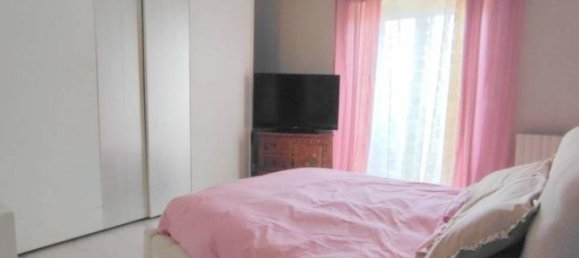 Квартира с 3 комнатами в Неаполь, Италия № 40090 14