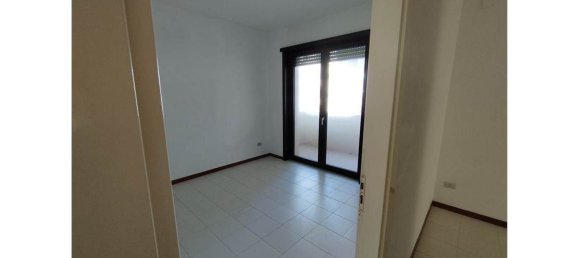 5 rooms Apartment in Lecce, Italy No. 199283 31