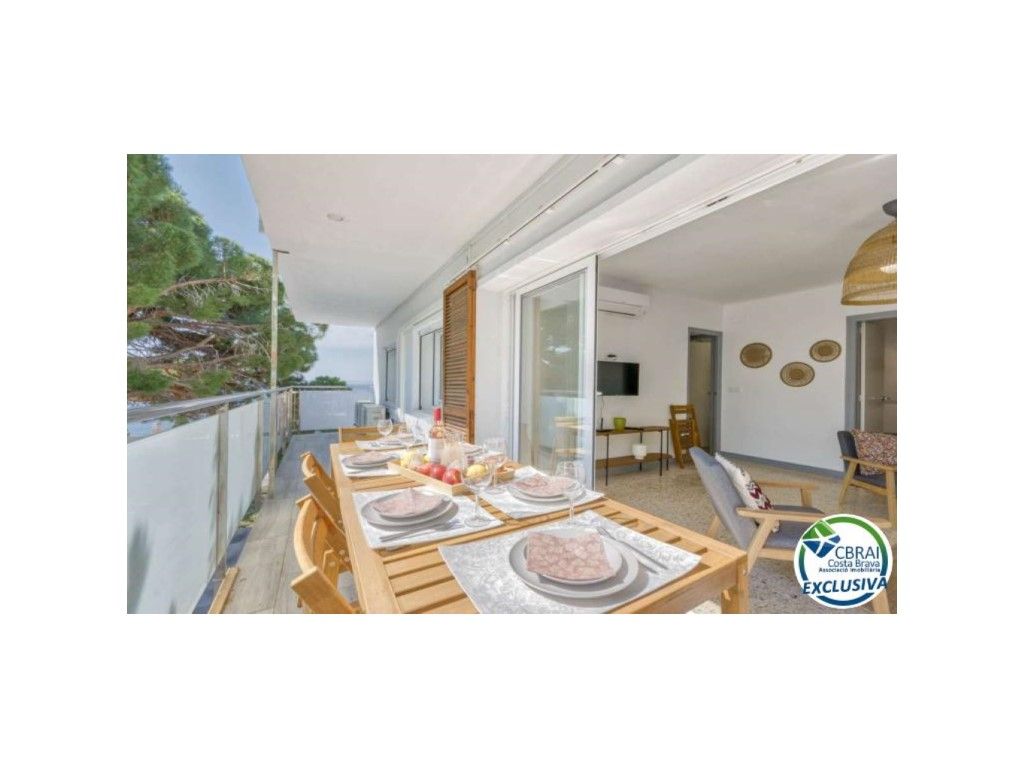 3 bedrooms Apartment in Roses, Spain No. 196311