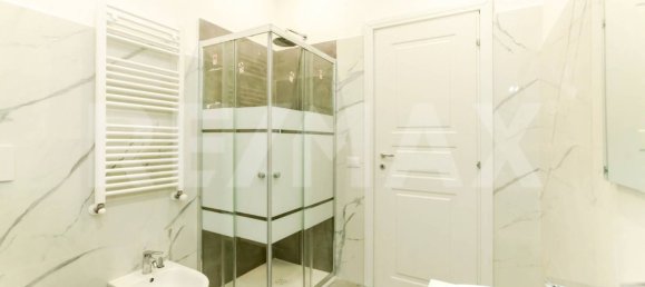 2 bedrooms Apartment in Rome, Italy No. 7533 11