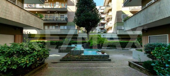 2 bedrooms Apartment in Rome, Italy No. 7533 3