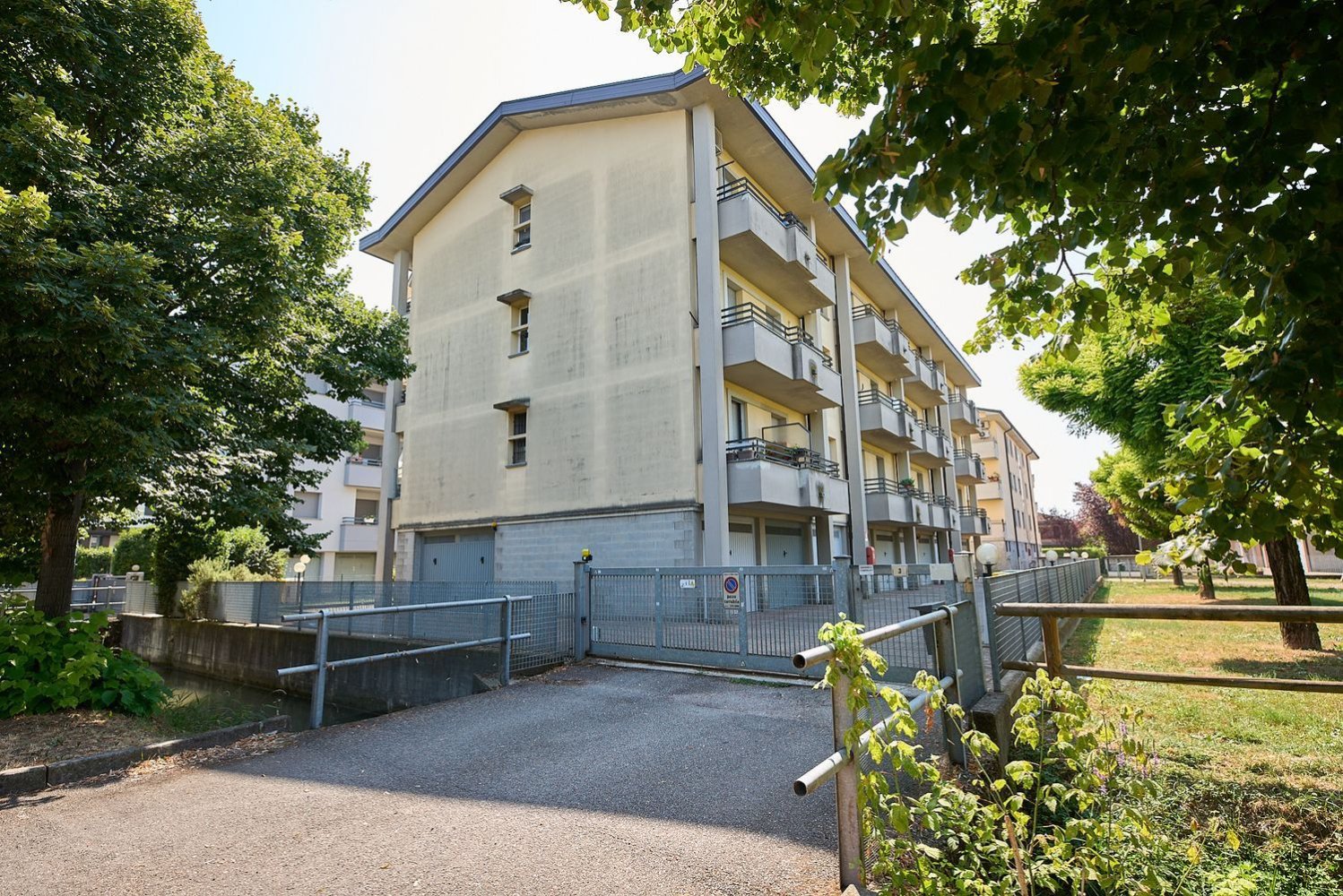 3غرفة شقة في Spino d'Adda, Italy رقم 175809