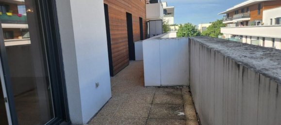 1 bedroom Apartment in Drancy, France No. 177892 7