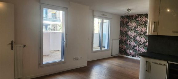 1 bedroom Apartment in Drancy, France No. 177892 9