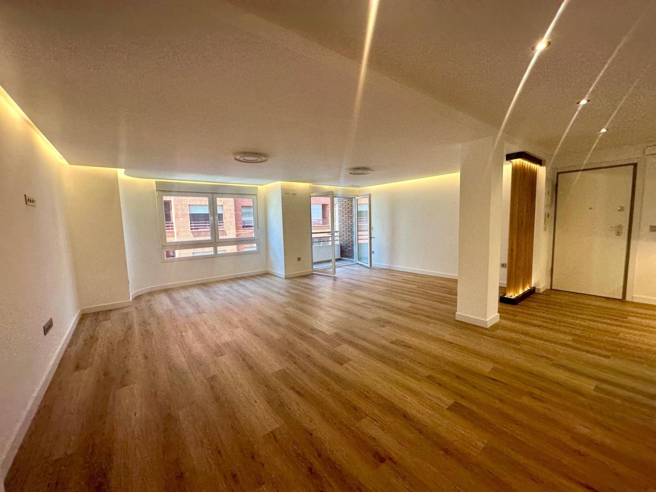147m² appartement à vendre à Alicante, Valencian Community, Spain № 366282