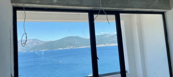 عقار تجاري في Tivat, Montenegro 200متر مربع رقم 74 13