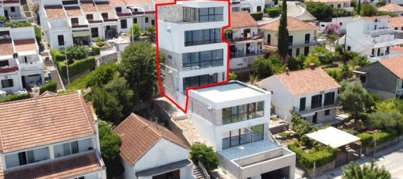 عقار تجاري في Tivat, Montenegro 200متر مربع رقم 74 17