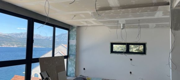 عقار تجاري في Tivat, Montenegro 200متر مربع رقم 74 11