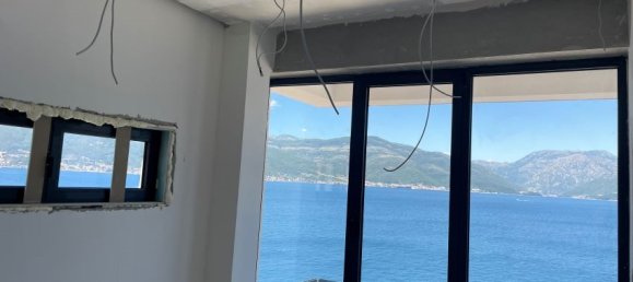 عقار تجاري في Tivat, Montenegro 200متر مربع رقم 74 12