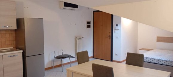 Квартира с 1 спальней в Рим, Италия № 194410 8