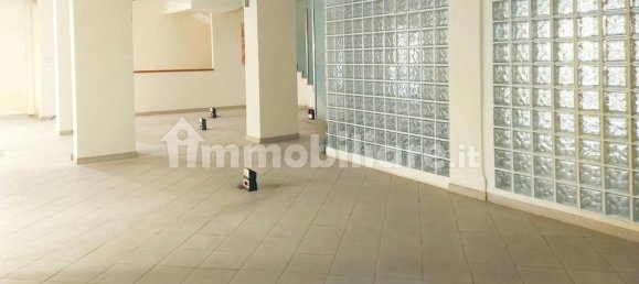 Büro in Bologna, Italy 537m², Nr. 319513 3