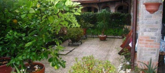 4 Schlafzimmer Wohnung in Travedona-Monate, Italy, Nr. 283497 14