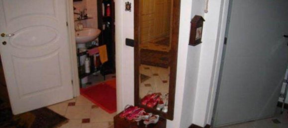 4 Schlafzimmer Wohnung in Travedona-Monate, Italy, Nr. 283497 32