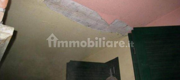 4 Schlafzimmer Wohnung in Travedona-Monate, Italy, Nr. 283497 13