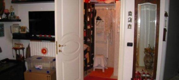 4 Schlafzimmer Wohnung in Travedona-Monate, Italy, Nr. 283497 34