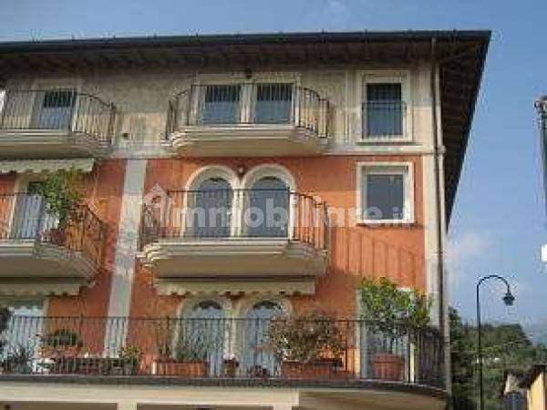 2 bedrooms Penthouse in Gardone Riviera, Italy No. 176431