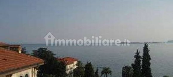 2 bedrooms Penthouse in Gardone Riviera, Italy No. 176431 3