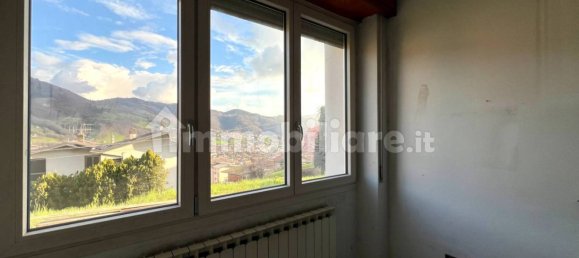 3 Schlafzimmer Wohnung in Gandino, Italy, Nr. 182223 10