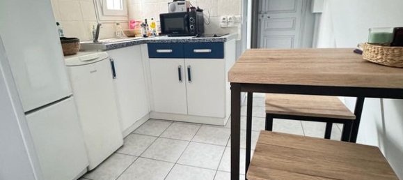 1 bedroom Apartment in Paris, France No. 167025 3