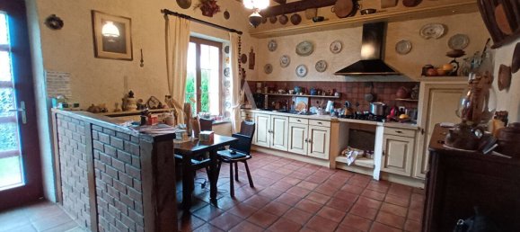 4 Schlafzimmer Haus in Saint-Gervais-la-Foret, France, Nr. 156261 8