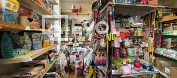 66m² Commercial property in Gorizia, Italy No. 208068 4