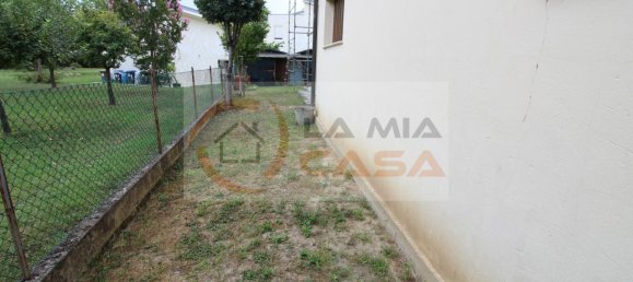 6 rooms Villa in Camponogara, Italy No. 70041 7