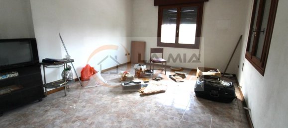 6 rooms Villa in Camponogara, Italy No. 70041 4