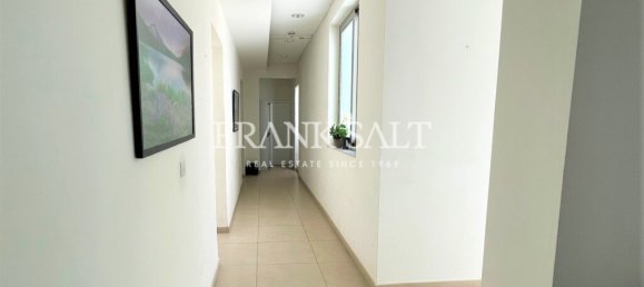 441m² Office in Floriana, Malta No. 12420 11