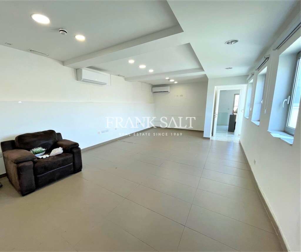 441m² Office in Floriana, Malta No. 12420