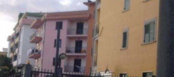 3 bedrooms Apartment in Campagna, Italy No. 330587 5