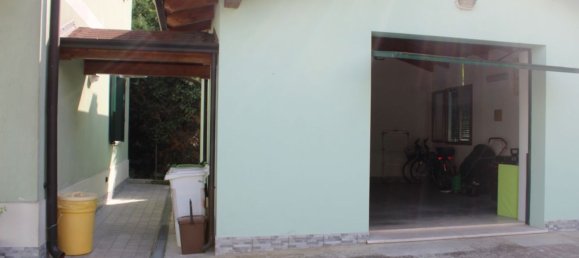 5 bedrooms House in Stienta, Italy No. 331904 15