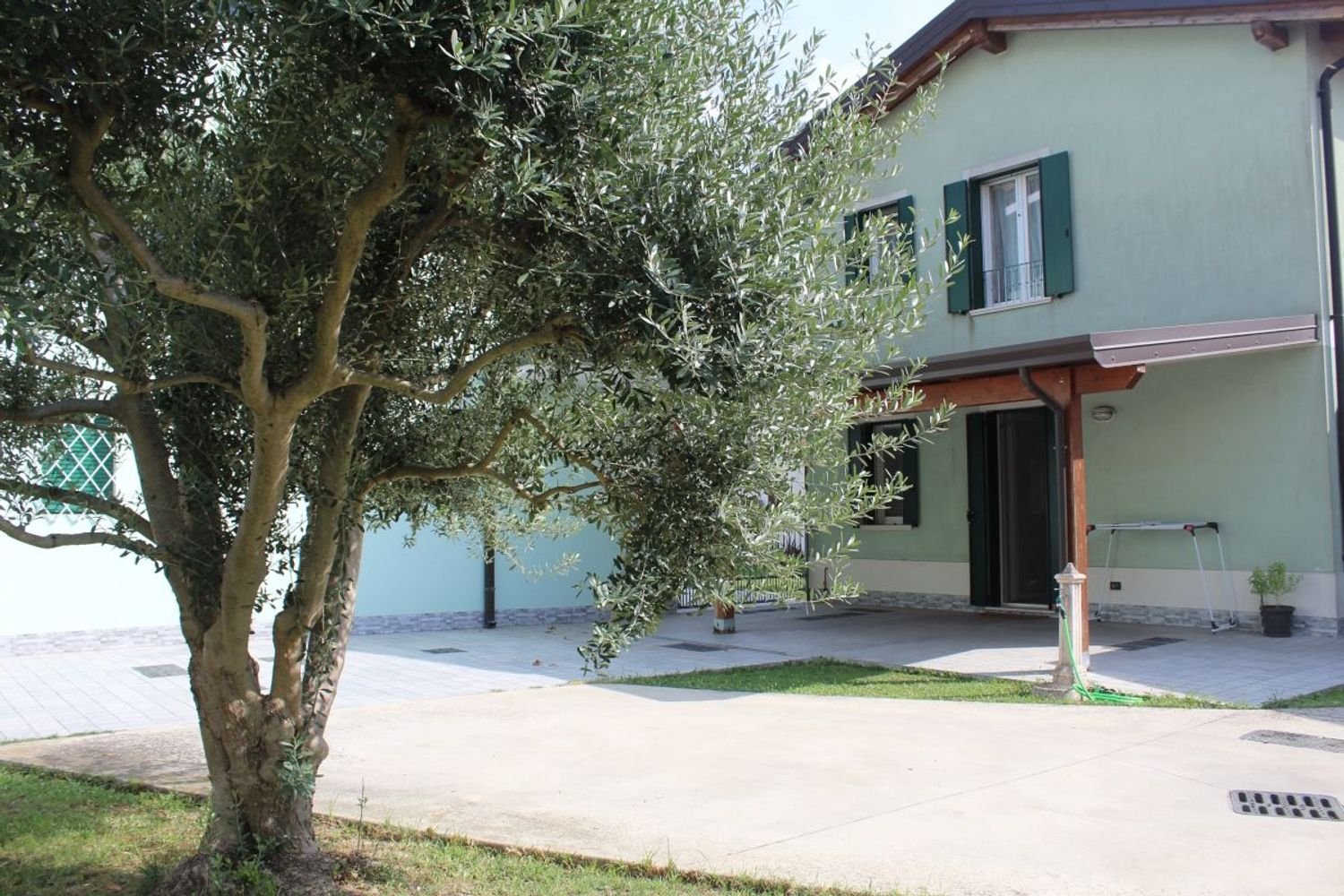 5 bedrooms House in Stienta, Italy No. 331904