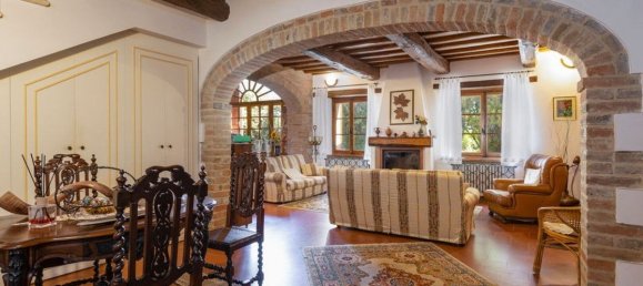 5 Schlafzimmer Villa in Siena, Italy, Nr. 226002 2