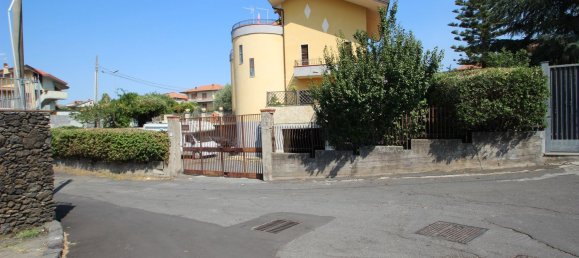 Propiedad comercial en Mascalucia, Italy 390 m² No. 301717 20