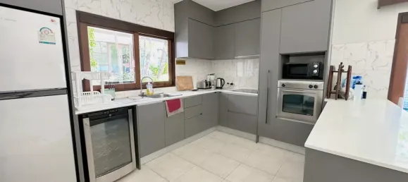 Villa T4 em Kathu, Thailand N.º 64742 3