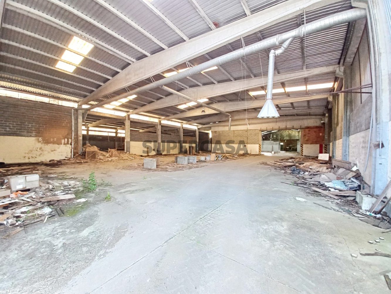 Almacén en Ourem, Portugal 3322 m² No. 159219