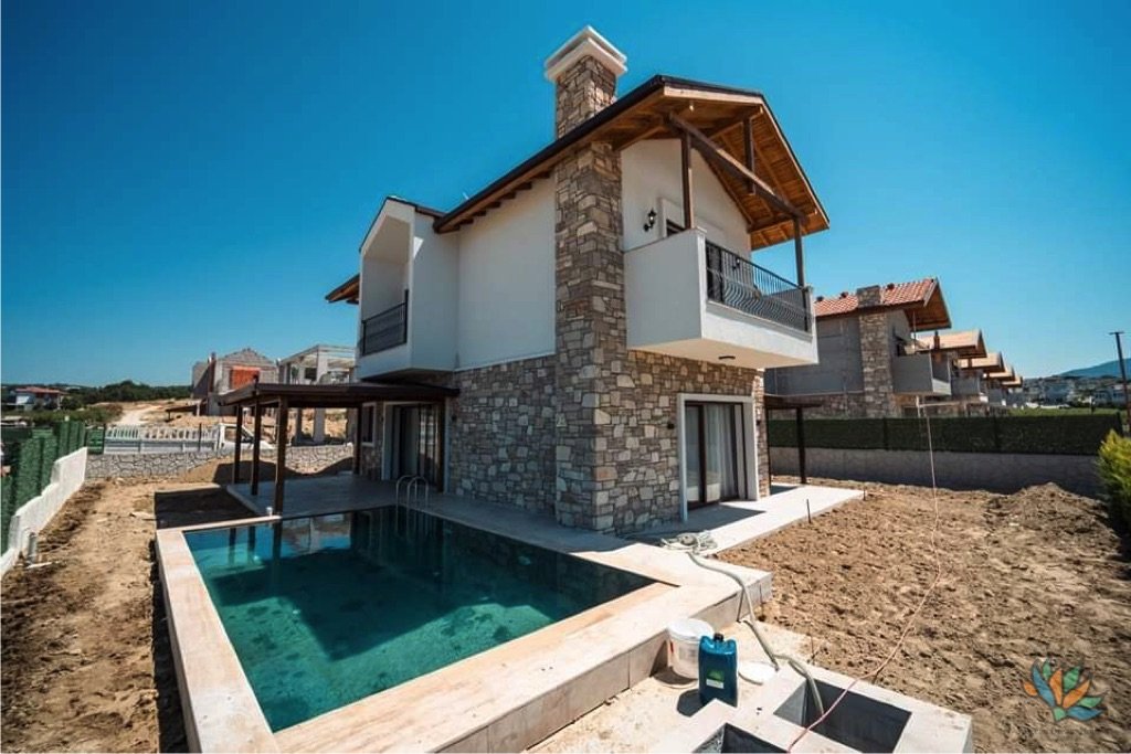 Villa 3+1 in Kusadasi, Turkey No. 15533