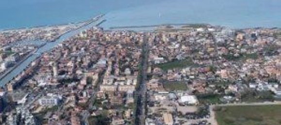 4 bedrooms Apartment in Rome, Italy No. 321421 16