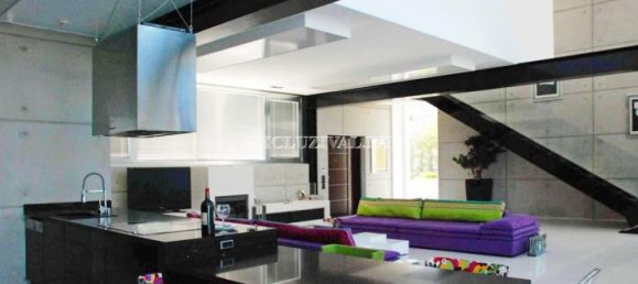 Villa 8+1 in Cesme, Turkey No. 28226 8