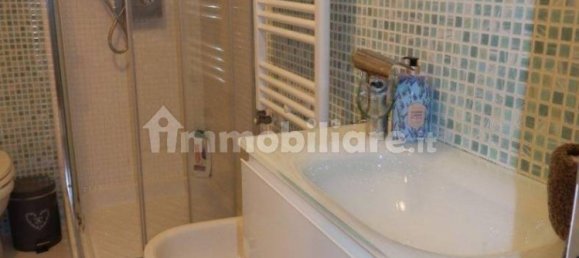 2 chambres Appartement à Rome, Italy No. 194372 10