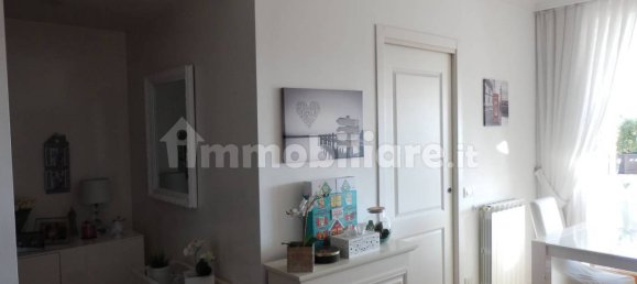 2 chambres Appartement à Rome, Italy No. 194372 4