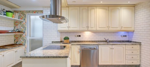 3 bedrooms Apartment in Granada, Spain No. 171320 7