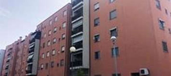 3-salle Appartement à Brugherio, Italy No. 6433 2